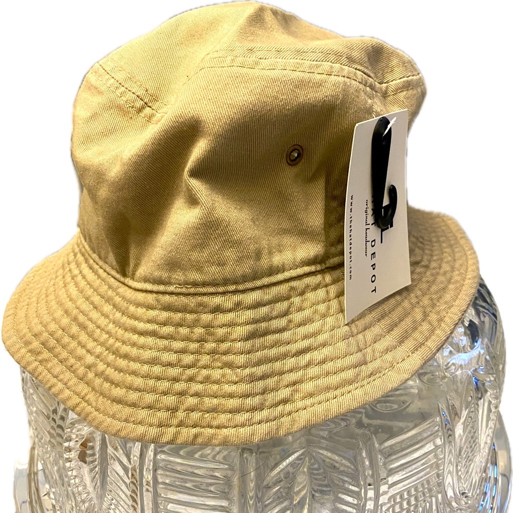 New Beige bucket hat.  Size S / M